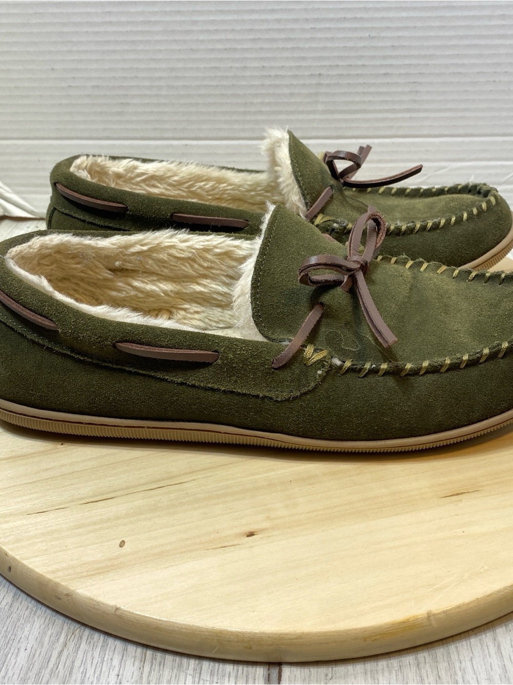 J.Crew Men's Green Suede Faux Shearling Lined Moccasin Slippers Size 11